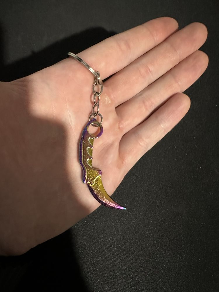 Brelok do kluczy karambit CS GO gradient nóż