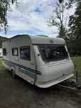 Przyczepa Hobby Excellent 470 + przedsionek Isabella Ambasador nowy