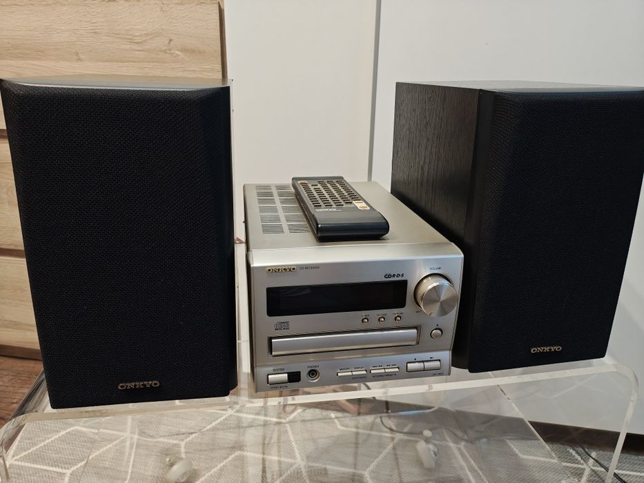 Mini wieża stereo Onkyo CR-185X z pilotem i głośnikami. made in Japan