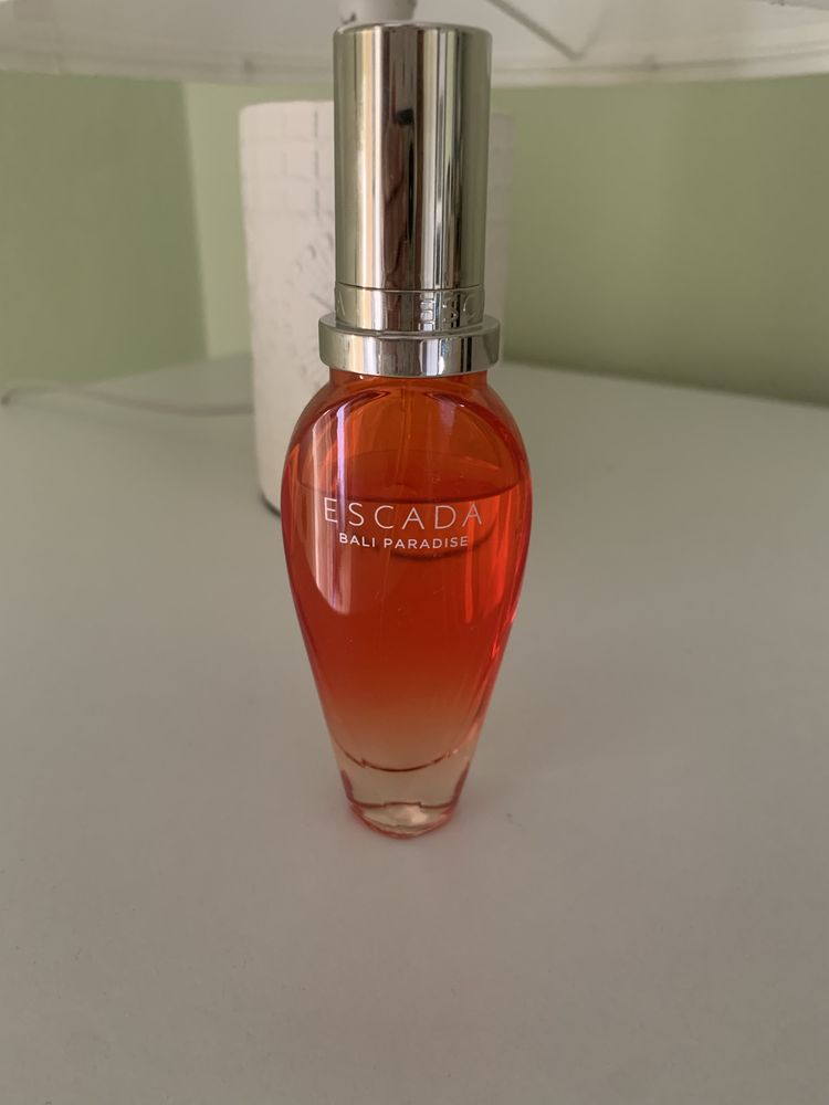 Perfume Bali Baradise Escada 30ml (usado)