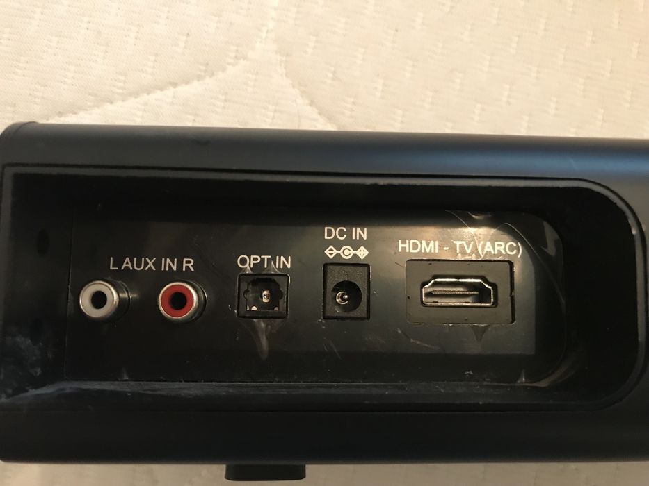 Soundbar z subwooferem