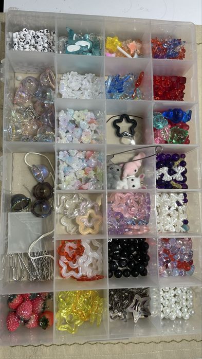 намистини/фурнітура/бусини для створення прикрас