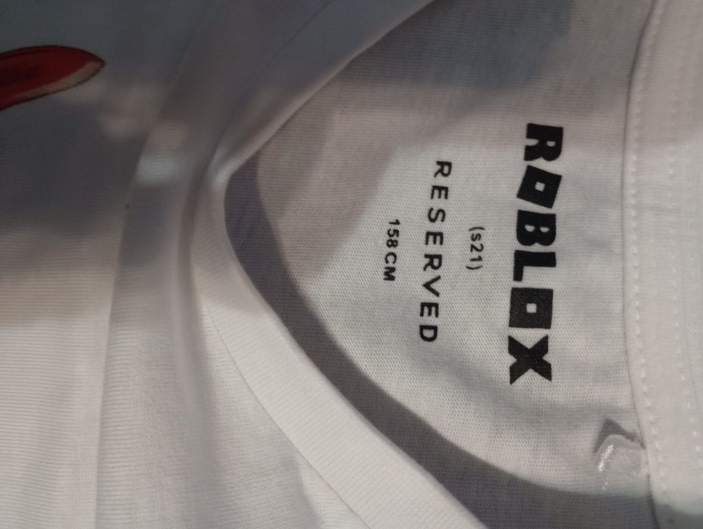 Sprzedam koszulkę Reserved roblox