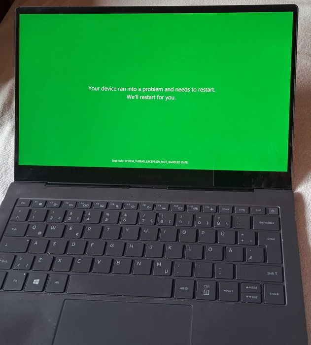 Samsung Galaxy Book S | i5 | super leve | precisa formatação / disco