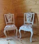 2 cadeiras antigas