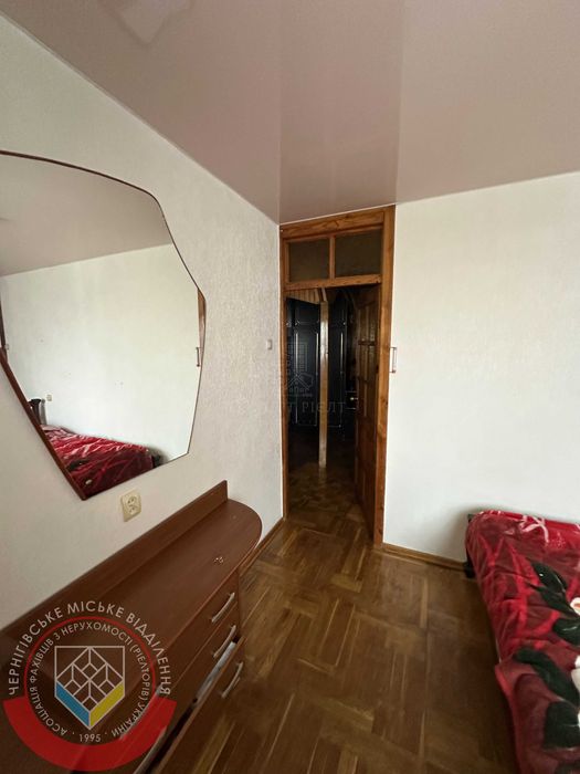 RLT I01 Продам 4 кімнатну квартиру в районі Льотного училища