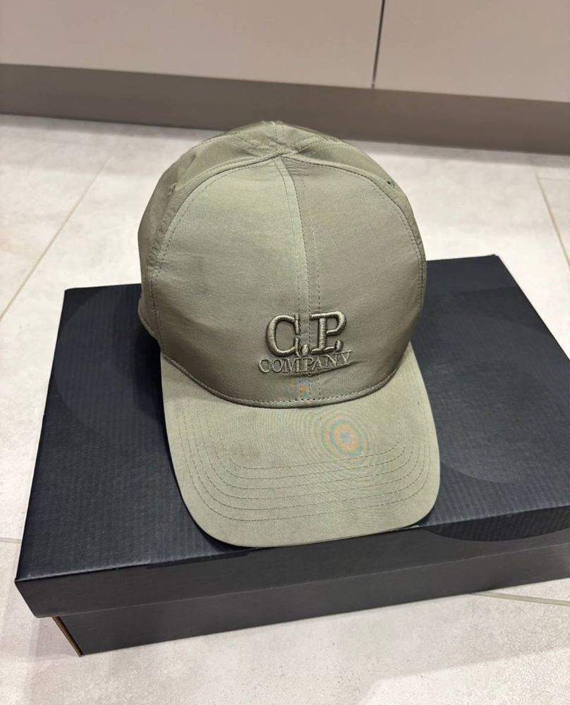 Кепка cp company оригинал