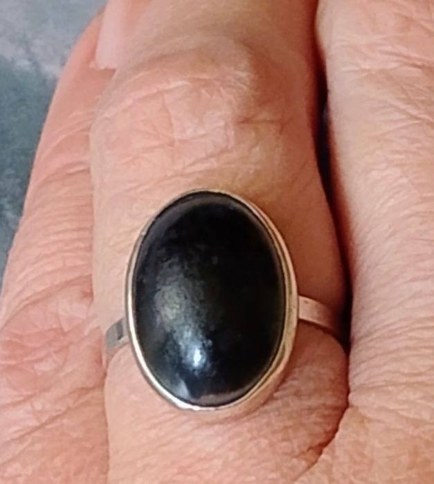 Stare Srebro 925- Piękny Pierścionek -Czarny Onyks