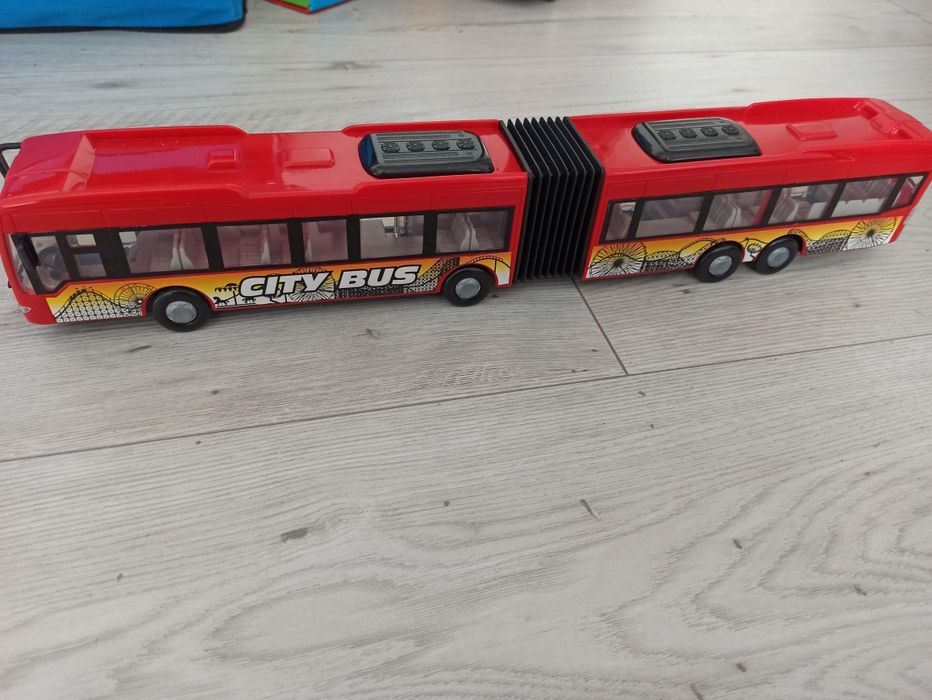 Autobus kierownica pianinko