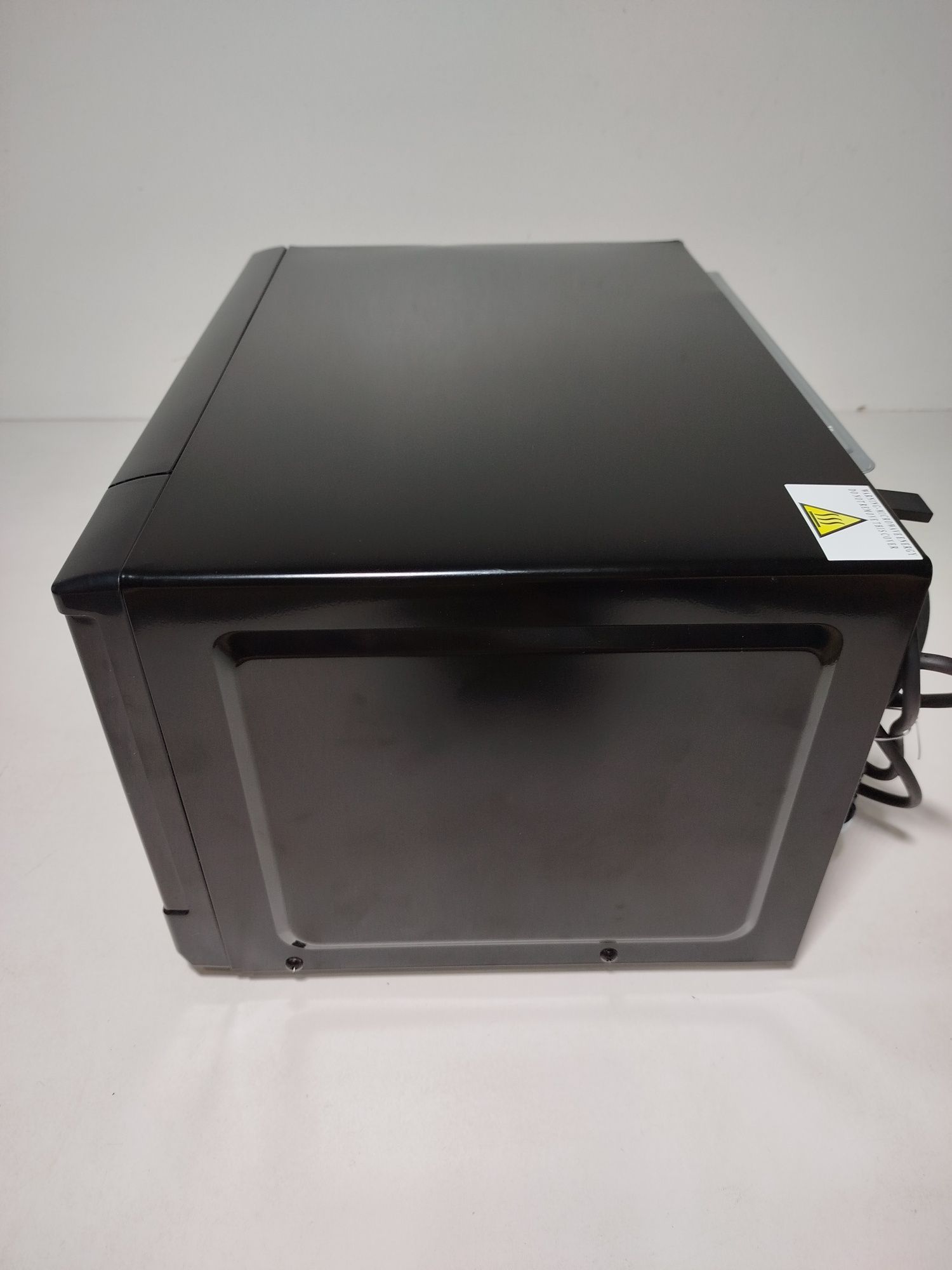 Sharp R670BK kuchenka mikrofalowa Blat Mikrofalówka Solo 20 l 800 W Cz