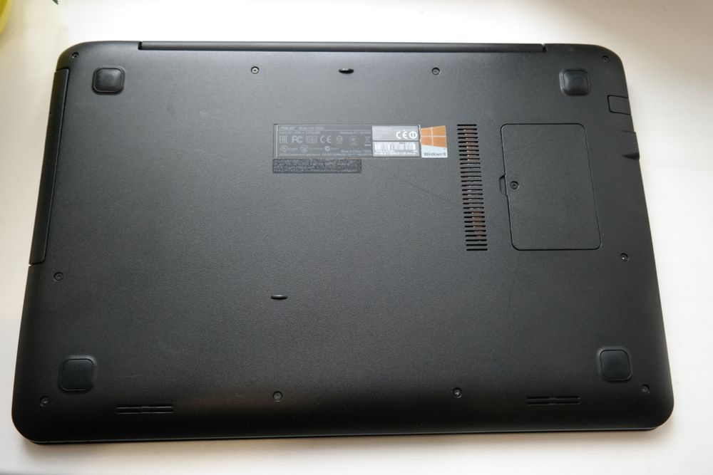 Asus R556l/i3-4030/ОЗУ-12gb/SSD-128/HDD-500/АКБ-2.5год