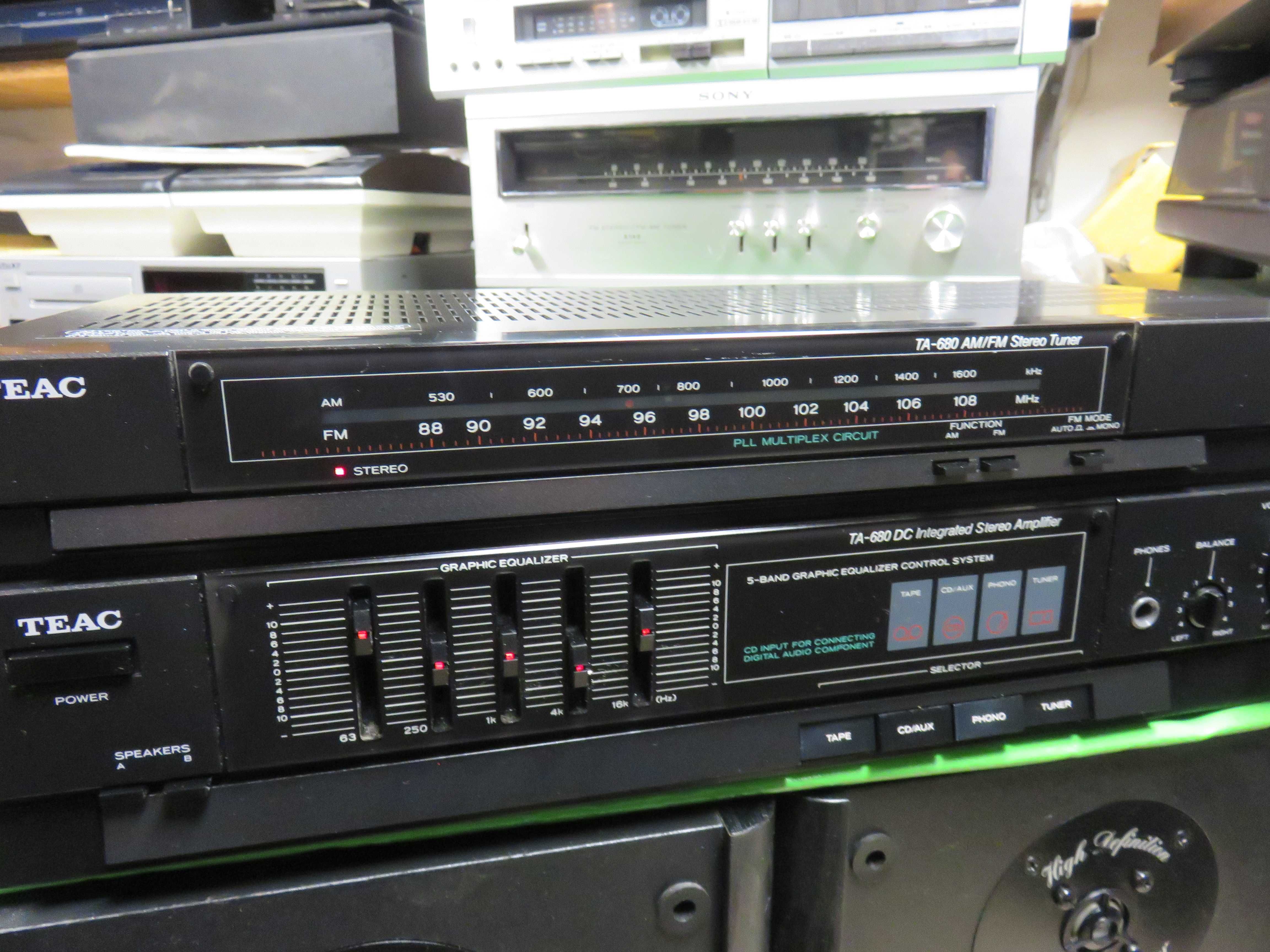Amplituner Teac TA-680