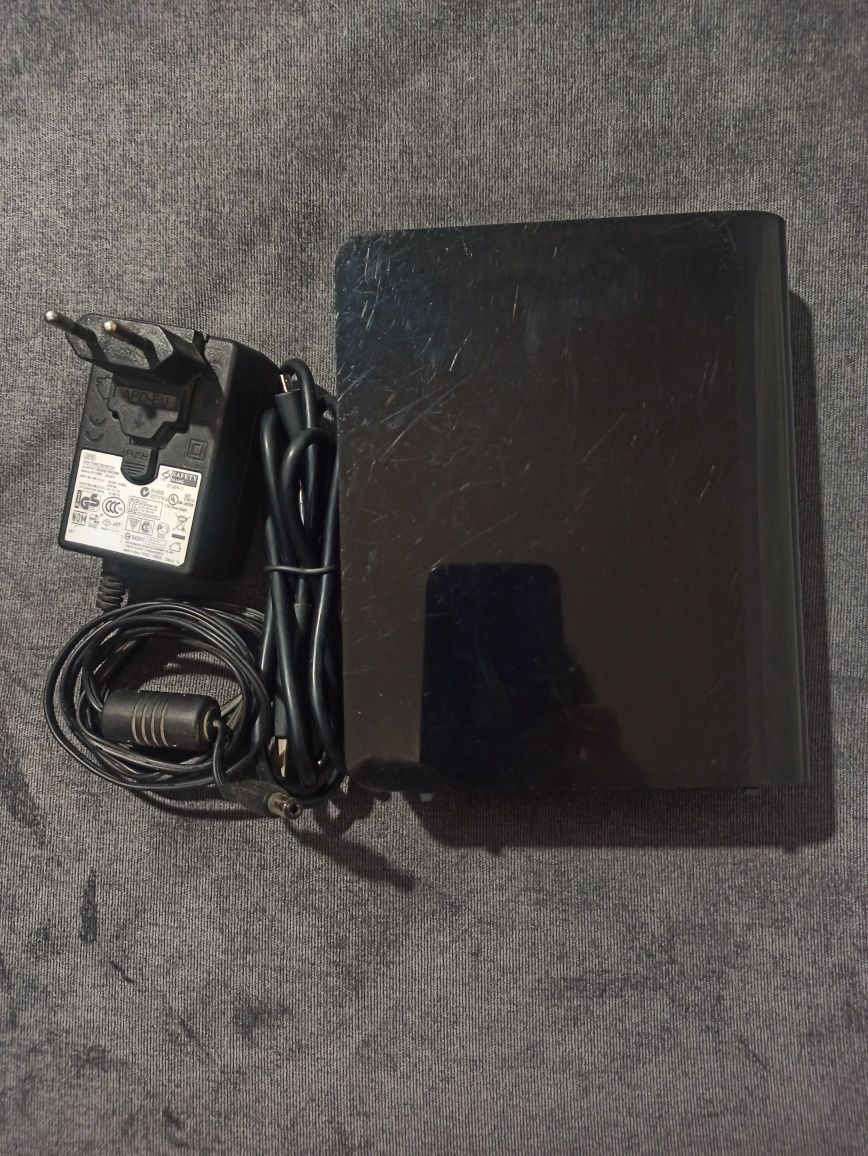 Жесткий диск Western Digital Elements Desktop 2TB