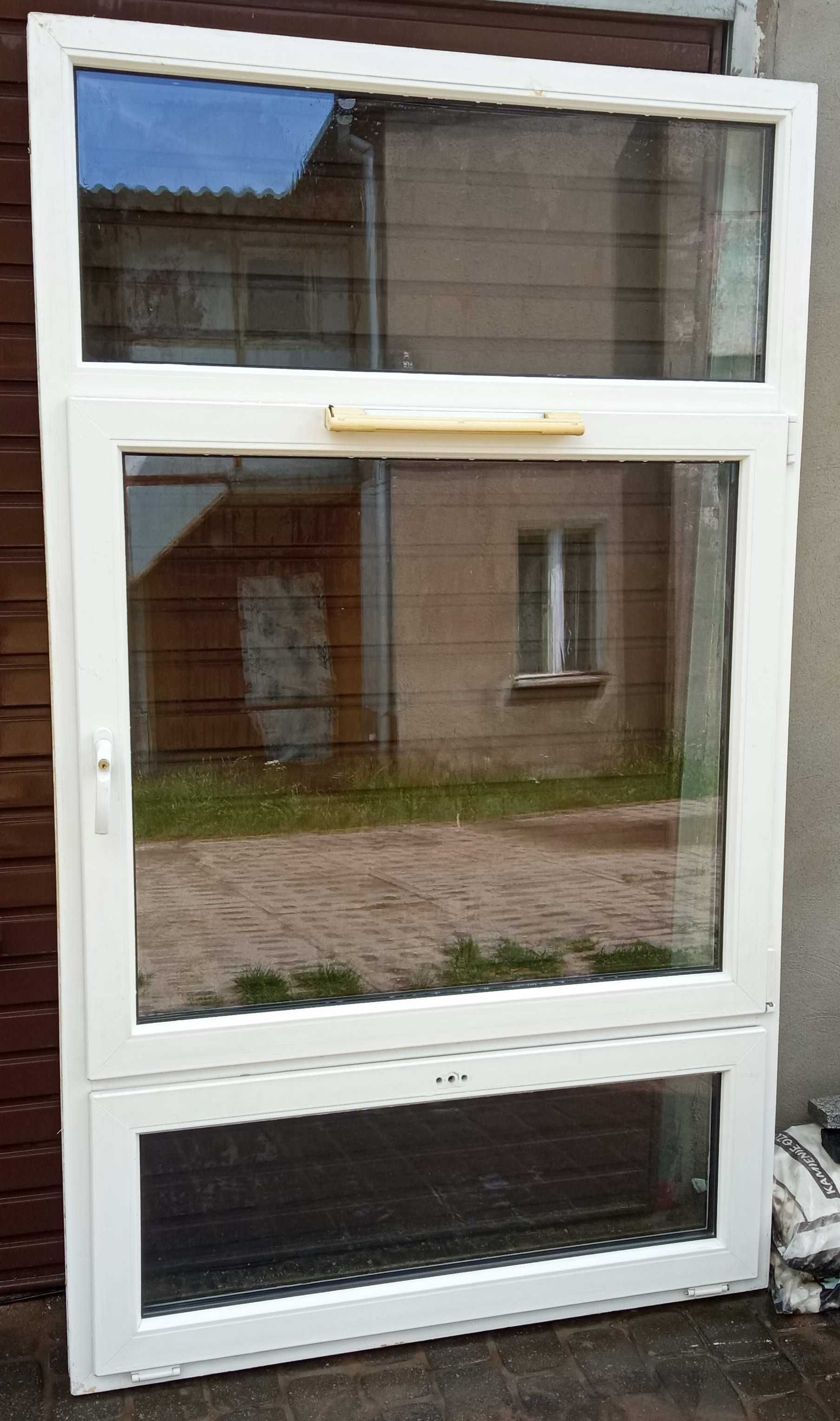 Okno PVC 122x213