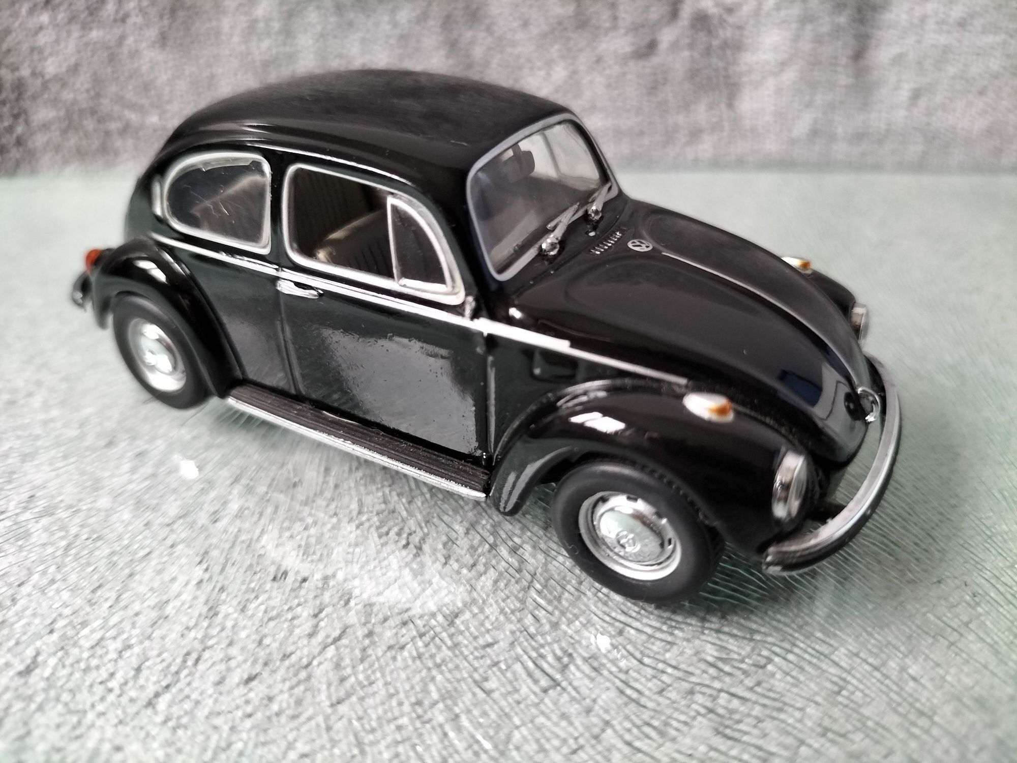 Minichamps VW 1302/1303 metal1:43 kolekcjonerski model samochodu