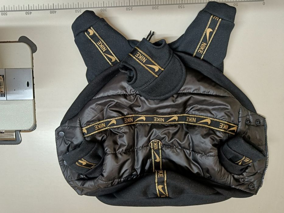 Теплий бренд комплект трійка,жилет,комбінезон ,кепка