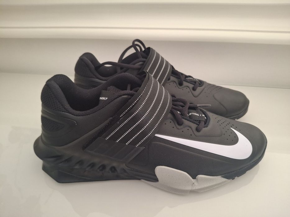 Nike Savaleos (halterofilismo)