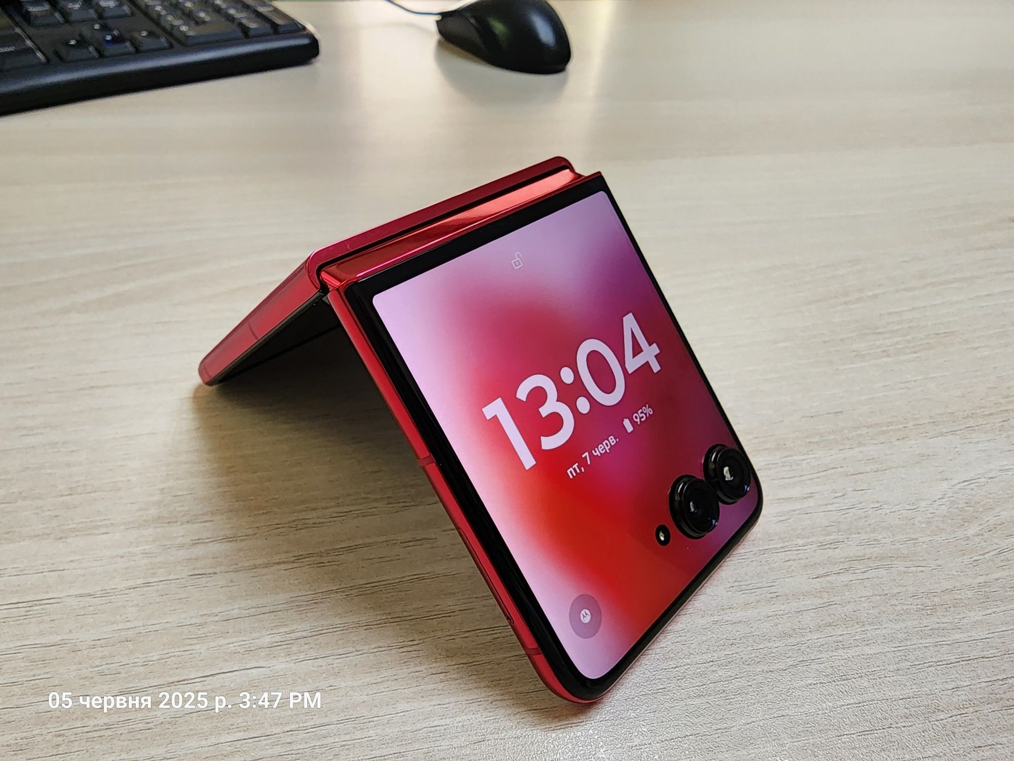 Motorola Razr plus 2024 5g 12/256