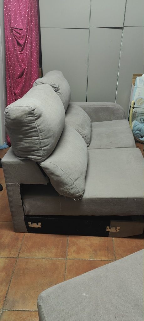 Sofá com Chaise longue