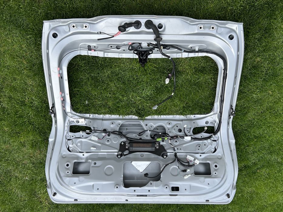 Toyota RAV4 2019 - 2025 Кришка Багажника Ляда. РОЗБОРКА / ЗАПЧАСТИ