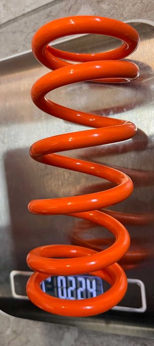 sprężyna amortyzatora tylnego FOX Sls 300 marzocchi 67 coil shox 400