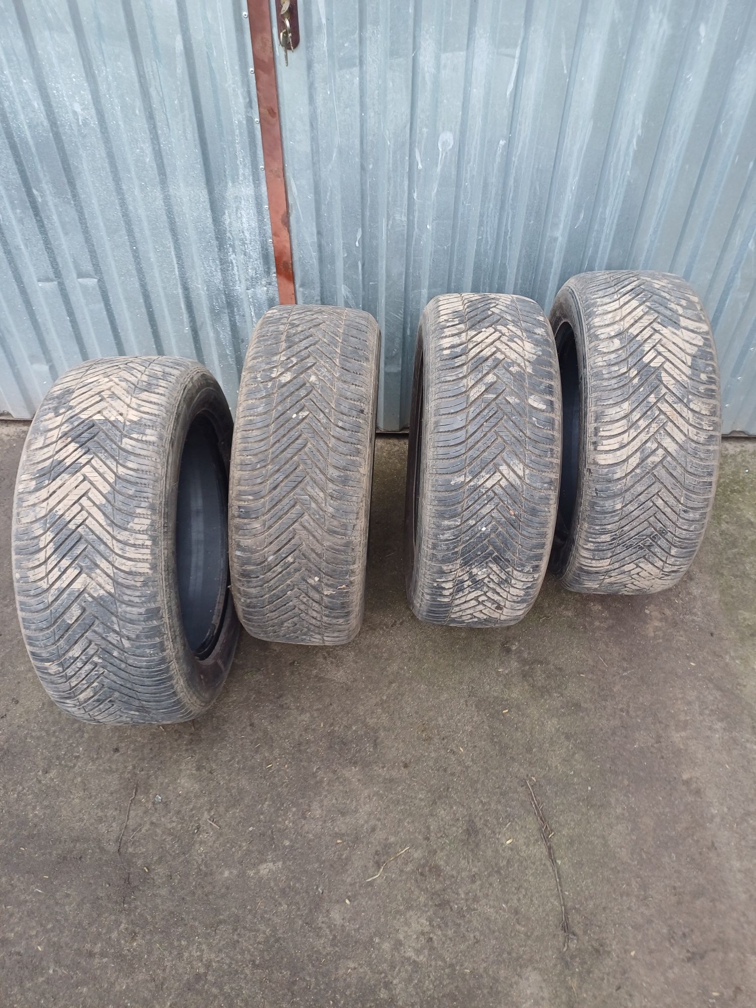 Opony wielosezonowe Hankook Kinergy 4S 235/55 R17 DOT24 22