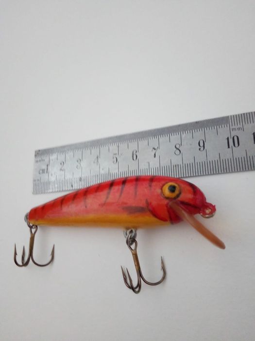 Vendo amostras de pesca raras com 30 anos em madeira (de coleção)