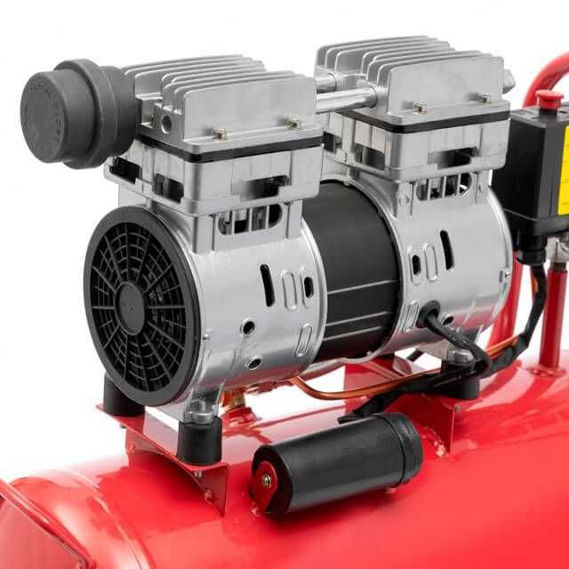 Компресор 24 л, 0,8 кВт, безмасляний, 2 циліндри. INTERTOOL PT-0022.