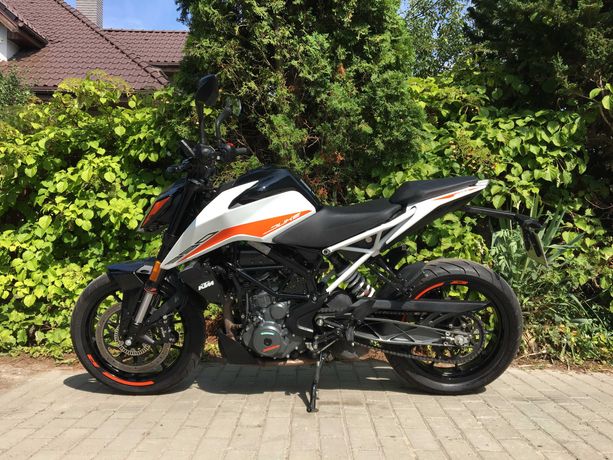 KTM Duke 390/125 ROK 2022/2023 Salon Polska przebieg 1900km JAK Nowy!