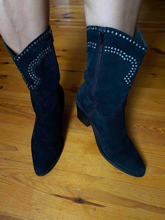 Замшеві чорні жіночі казаки черевики сапоги