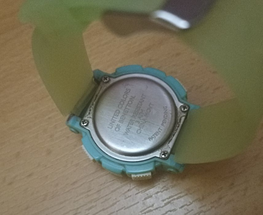 Relógio azul United Colors of Benetton