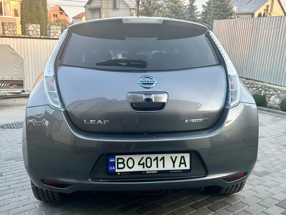 Nissan leaf 2013