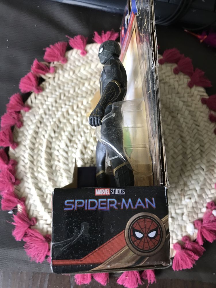 Figura Marvel studios do homem aranha, novo e na embalagem