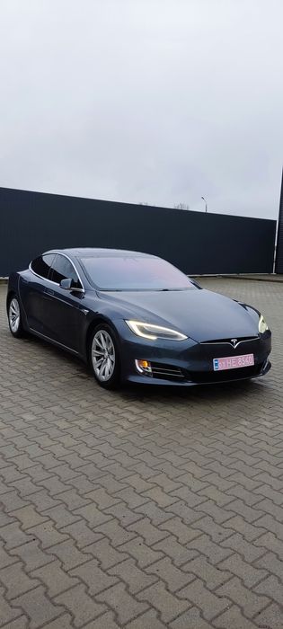 Тесла S 2016 Інтел 75d dual motor Tesla S