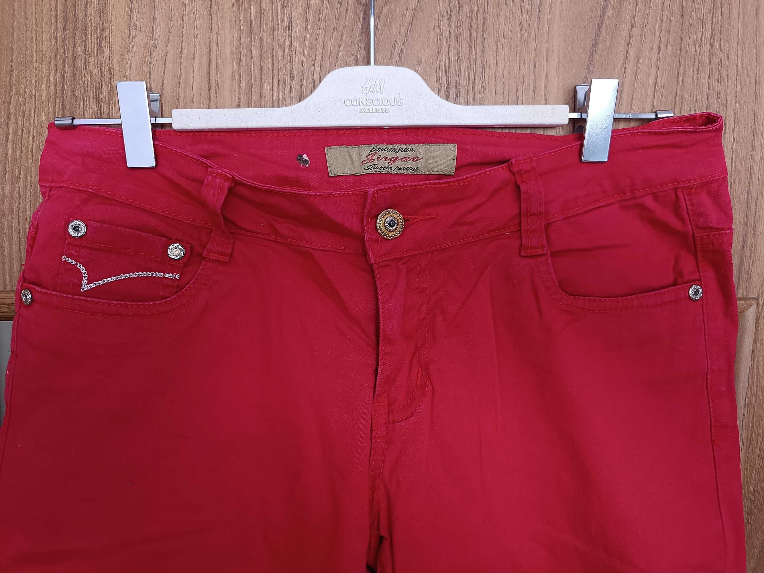 Krótkie spodnie SZORTY letnie damskie kolor czerwony rozmiar jeans 30