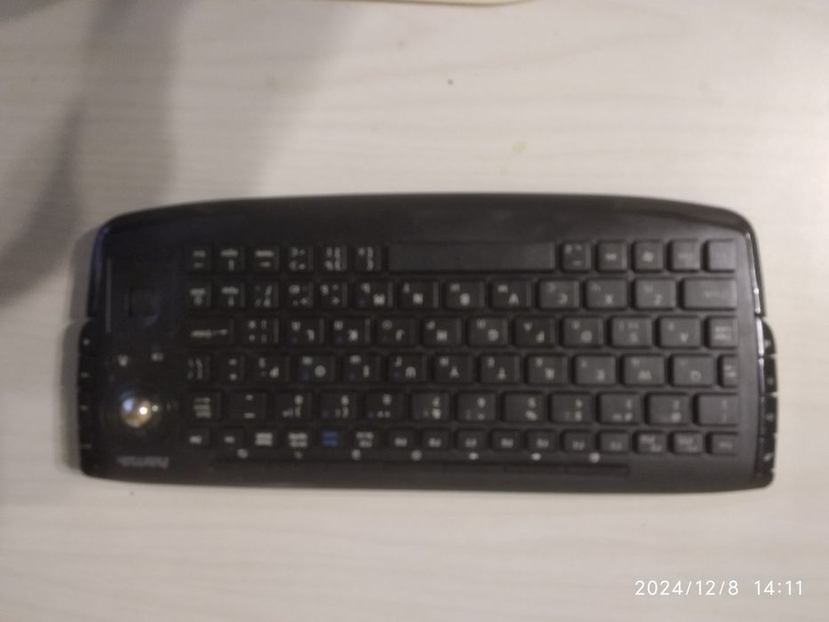 Беспровідна клавіатура