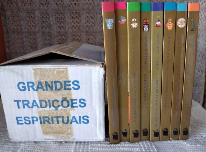 Grandes tradições espirituais - 8 livros novos na caixa original