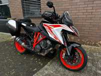 KTM Super Duke 1290 GT / Kufry / Pełna historia / Bezwypadkowy / Bezkluczykowy dostęp