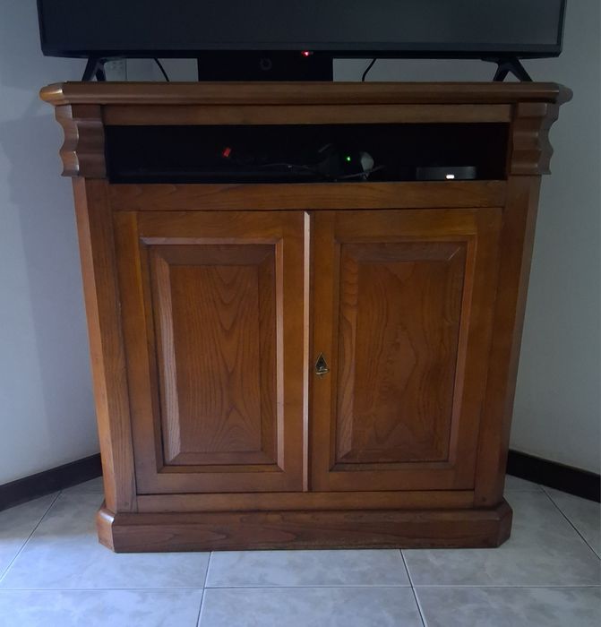 Movel de televisão