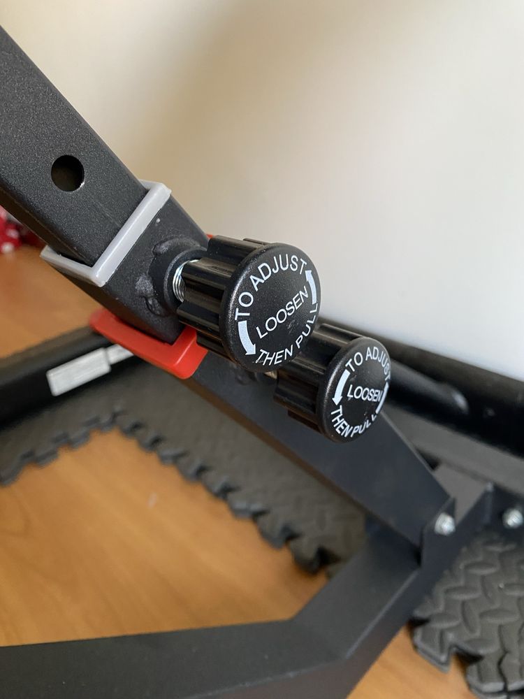 Rack musculacão com barras e pesos