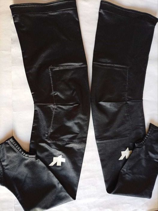 Вело нарукавники та велогетри чорні ASSOS