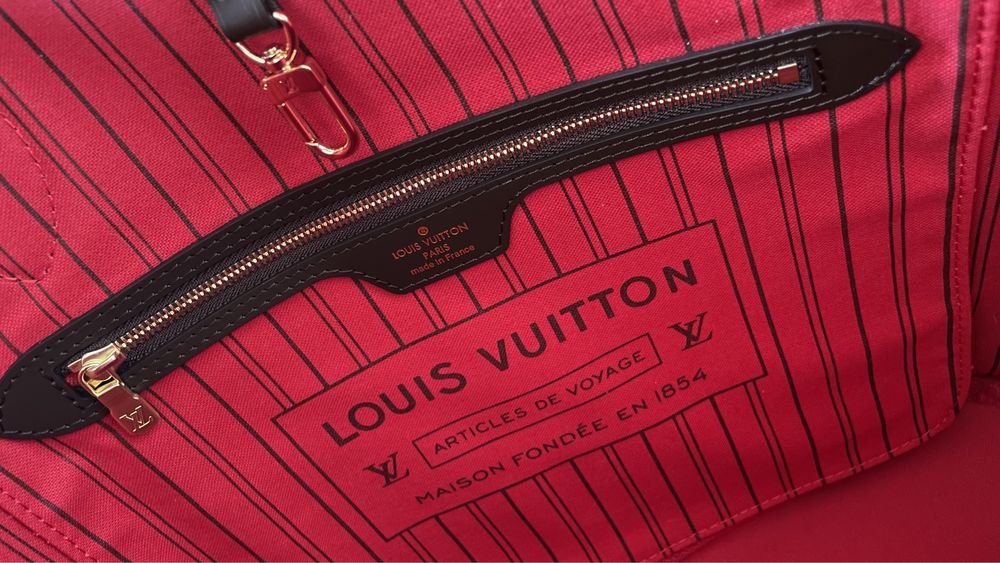 Louis Vuitton Neverfull z personalizacją