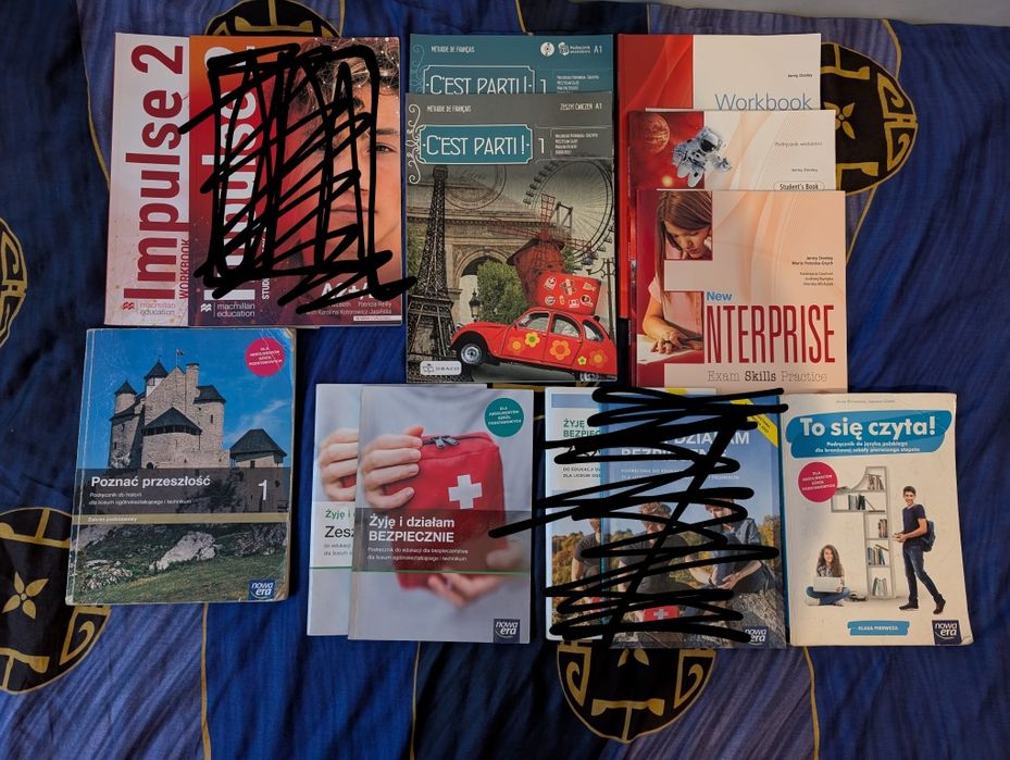 Książki szkolne. Podręczniki/ćwiczenia