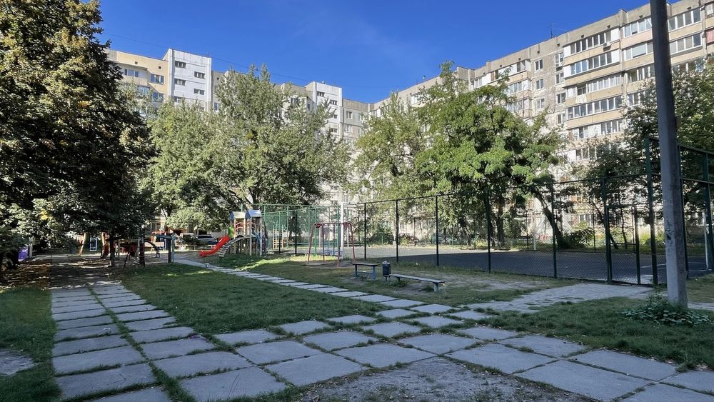 Киів 1-кім квартира Райдужна 17А, 33.7 м вторинний фонд