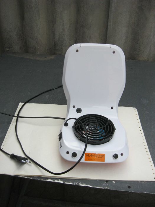 Продам вытяжку маникюрную с таймером