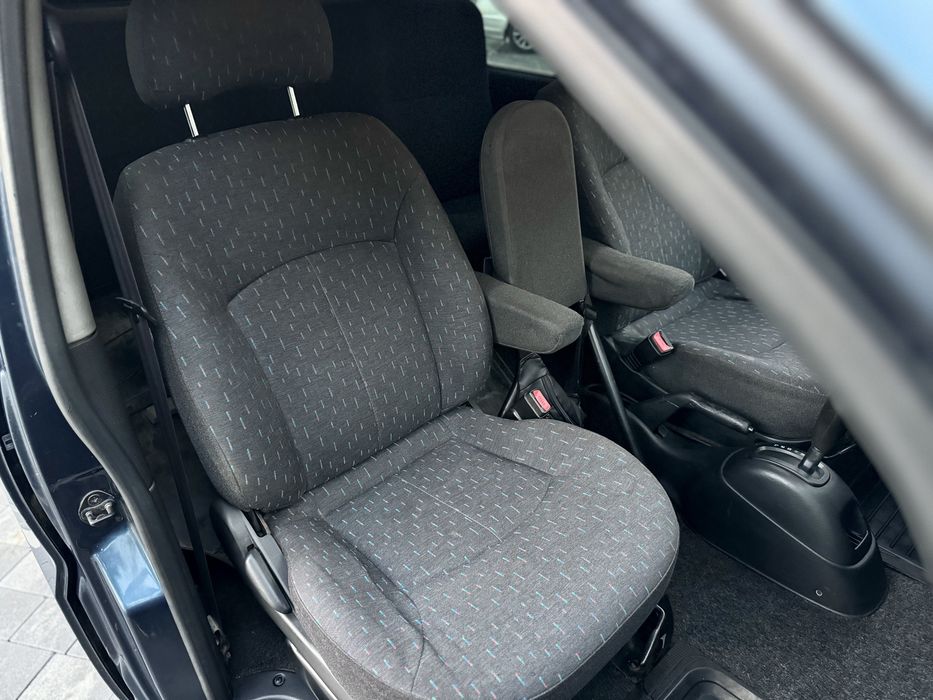 Hyundai H200 2.5 автомат