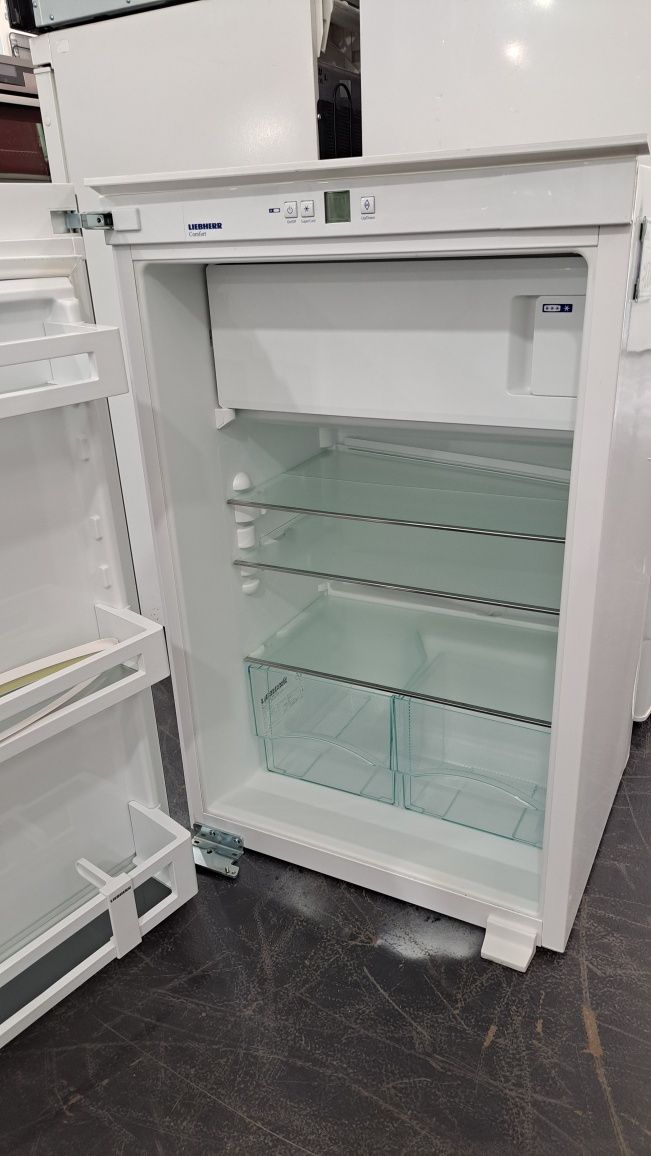Міні холодильник Bauknecht jgf7654 з Германія 85*60*60 барний