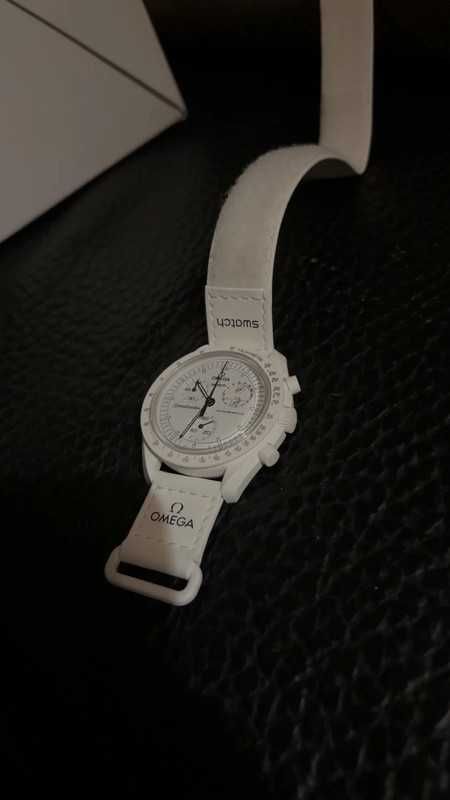 Moonphase Snoopy white -SO33W700