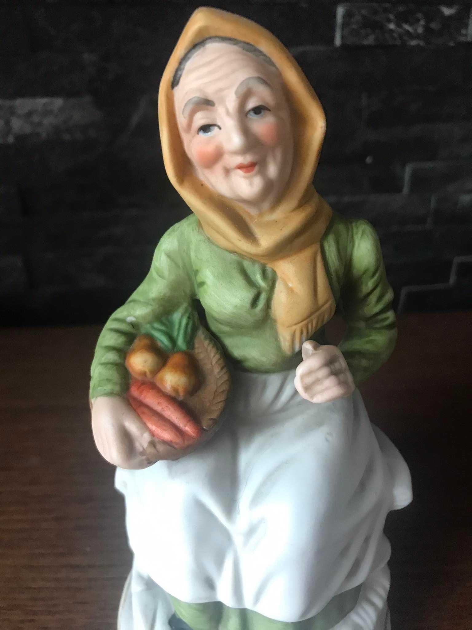 Babcia babka staruszka porcelanowa figurka