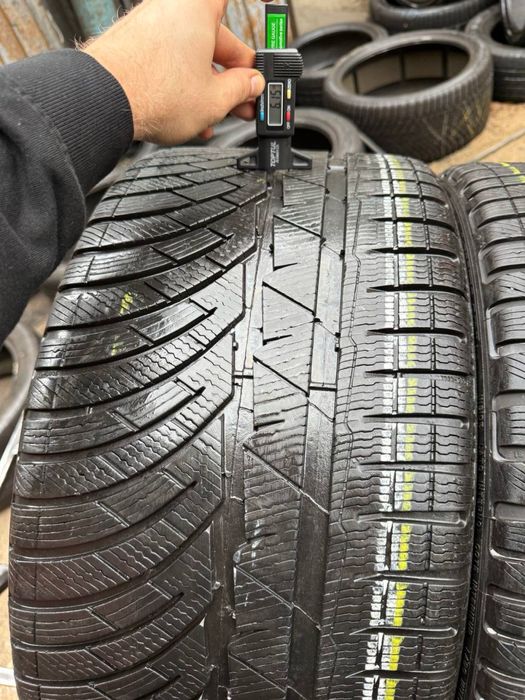 Шины БУ 275 30 235 35 R 20 Michelin Pilot Alpin 4 разноширокие зима